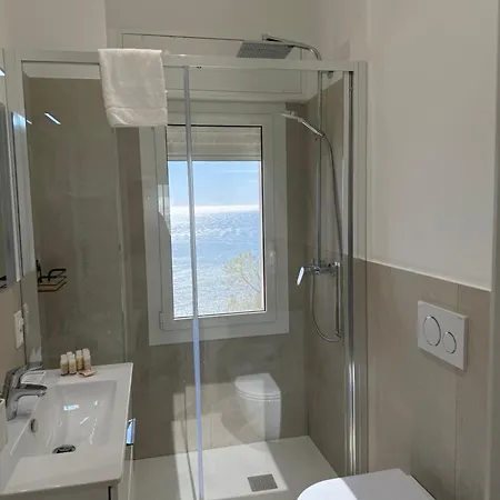 Апартаменты La Terrazza Sul Mare Вентимилья