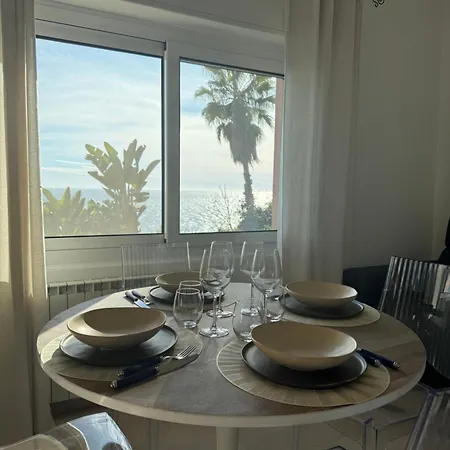 La Terrazza Sul Mare 아파트